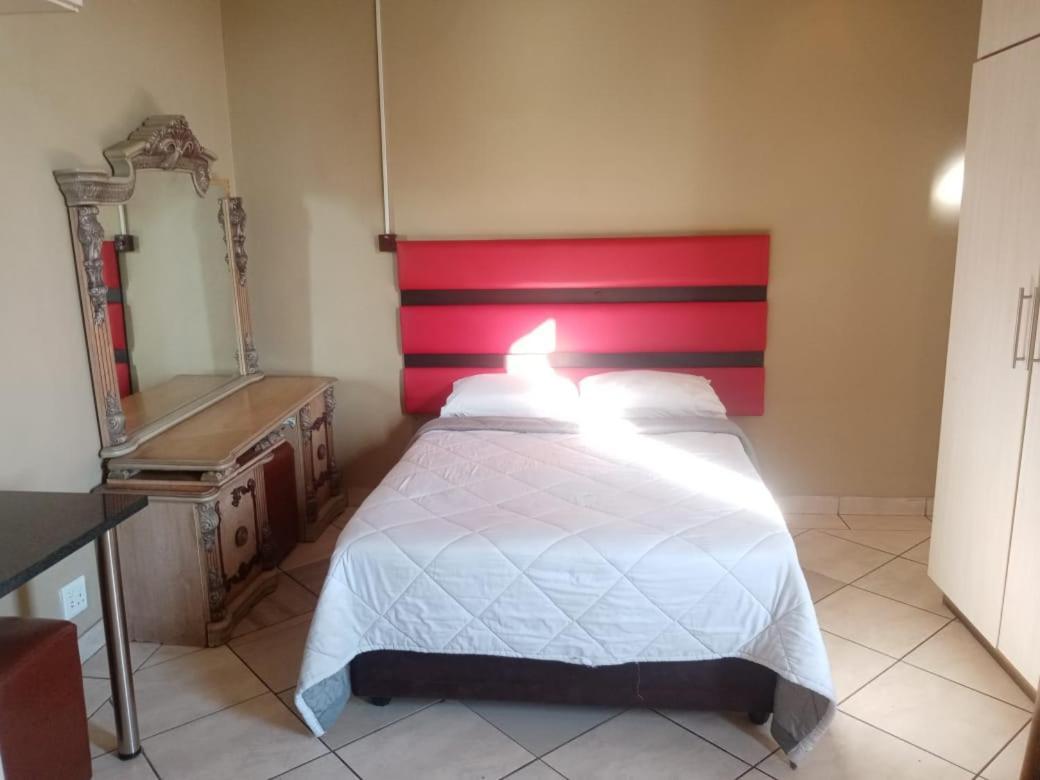 Ebony Guest House Преторія Екстер'єр фото