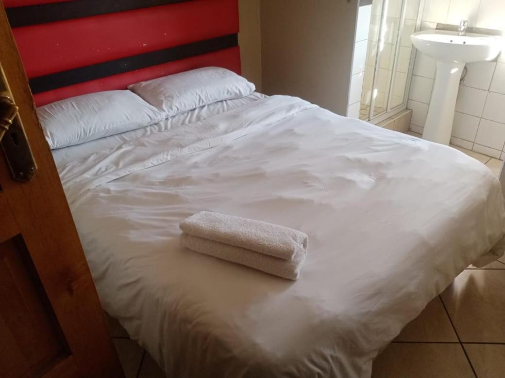 Ebony Guest House Преторія Екстер'єр фото